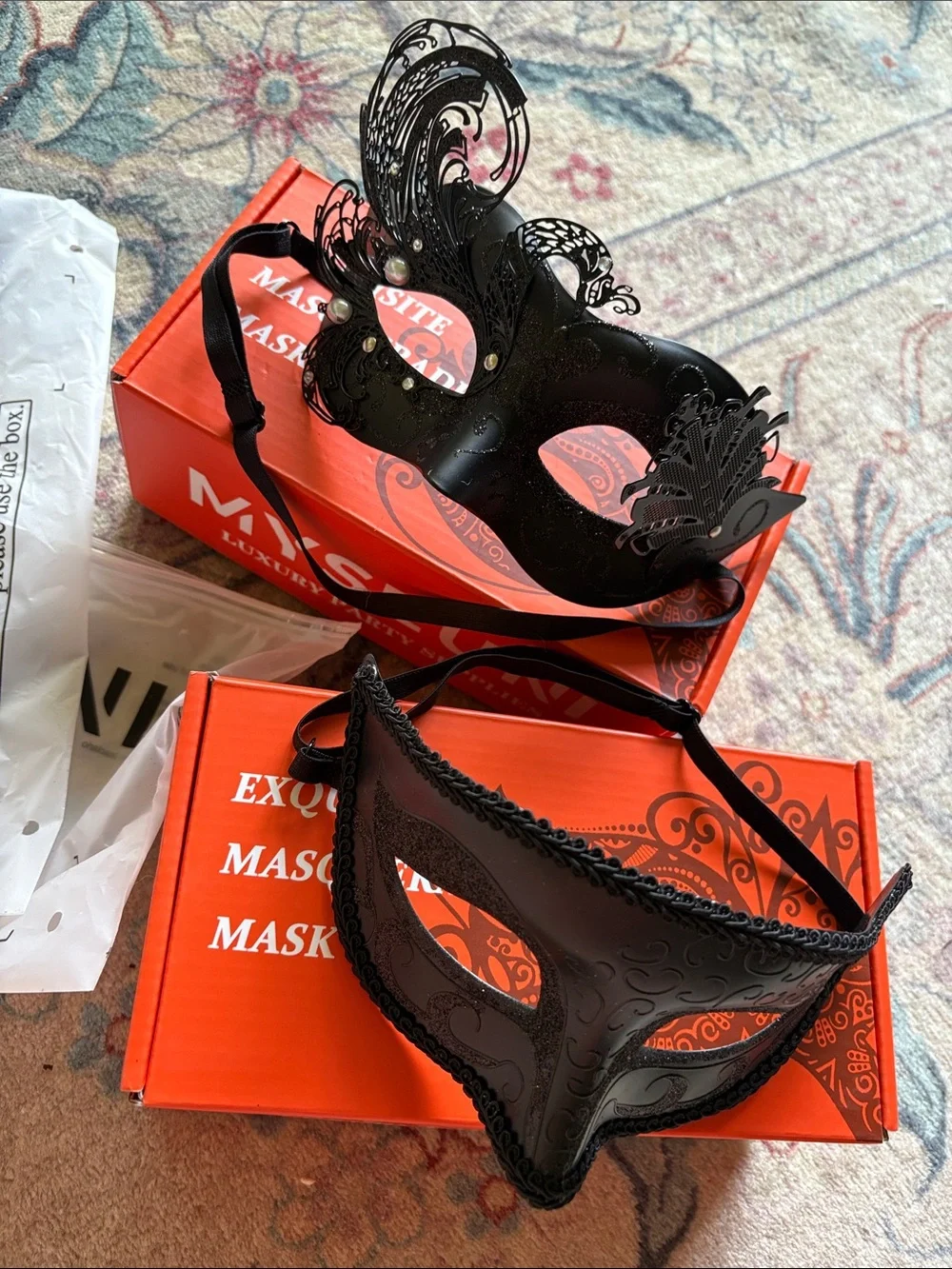 NWT Black Venetian Masquerade Mardi Gras Couples Masks